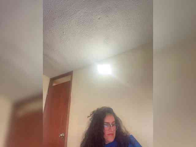 LuanaPowerful webcam