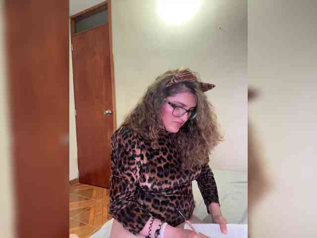 LuanaPowerful webcam