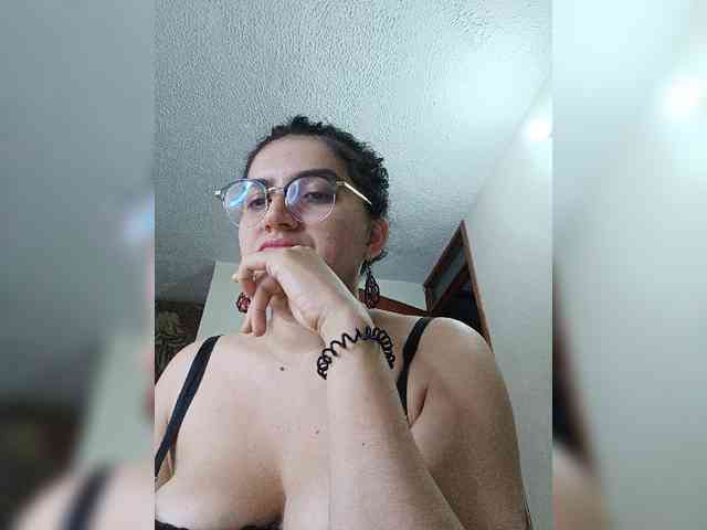 LuanaPowerful webcam