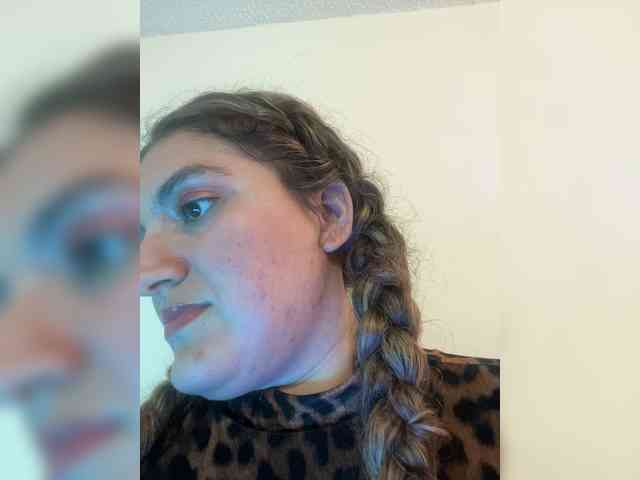 LuanaPowerful webcam