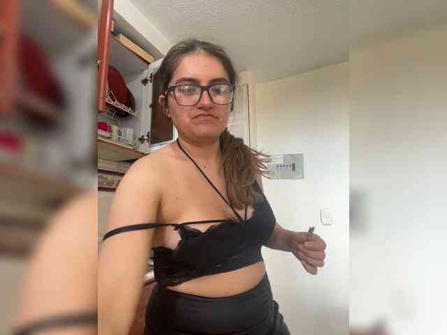 LuanaPowerful LuanaPowerful