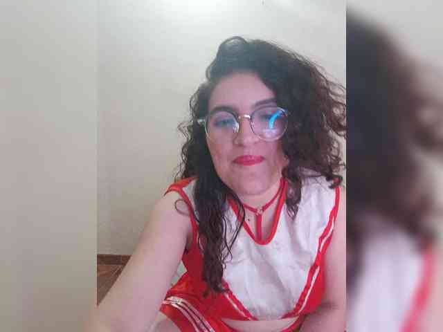 LuanaPowerful webcam