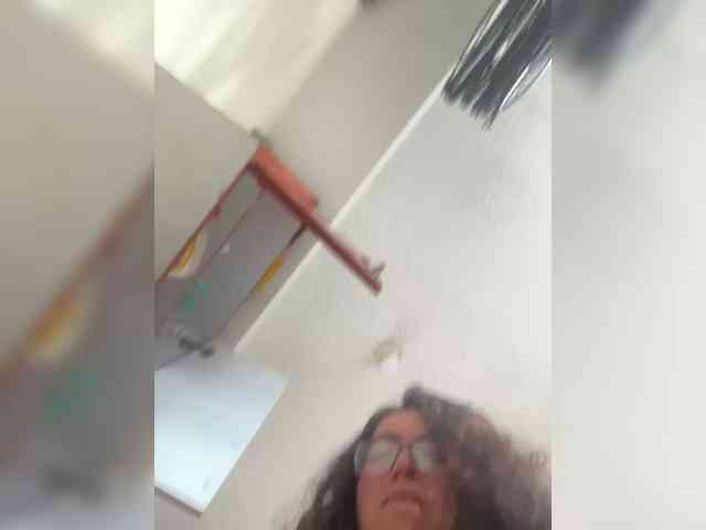 LuanaPowerful webcam