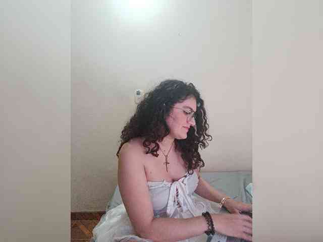 LuanaPowerful webcam