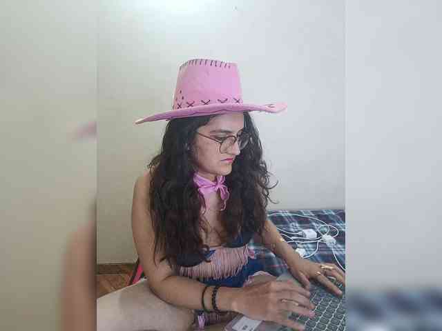 LuanaPowerful webcam