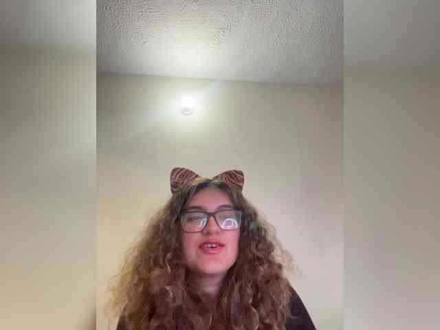 LuanaPowerful LuanaPowerful