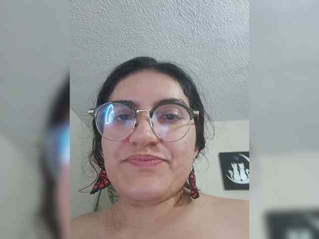 LuanaPowerful webcam