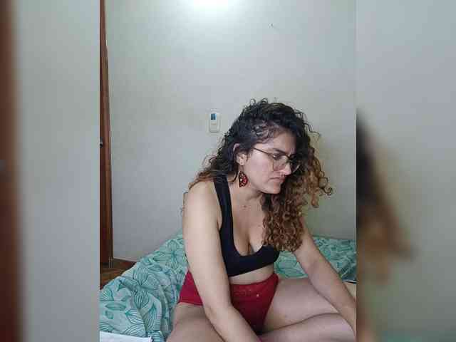 LuanaPowerful webcam