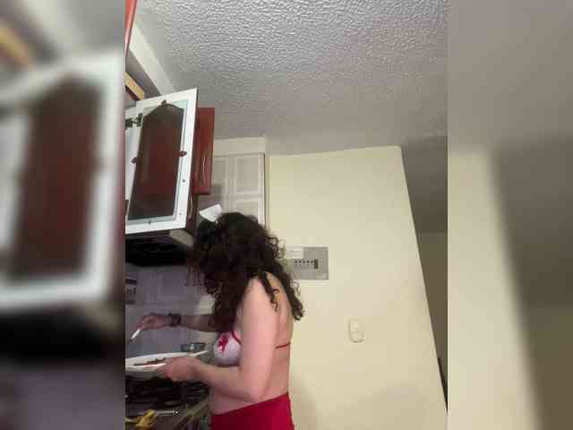 LuanaPowerful webcam