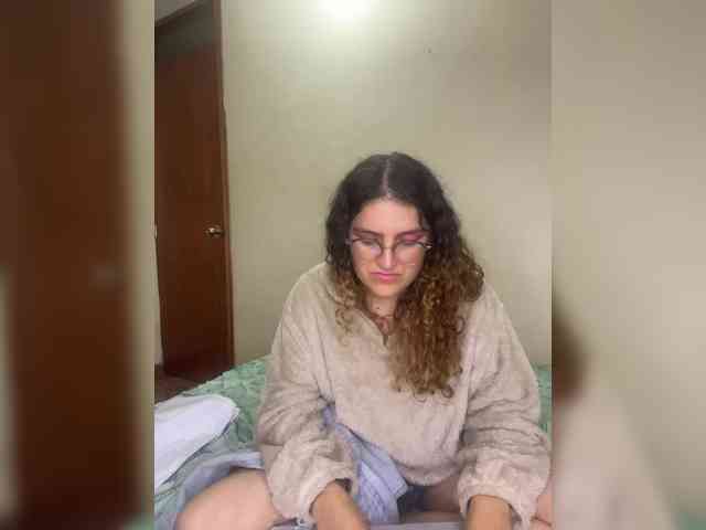 LuanaPowerful webcam