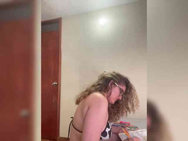 LuanaPowerful webcam