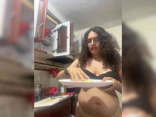 LuanaPowerful webcam