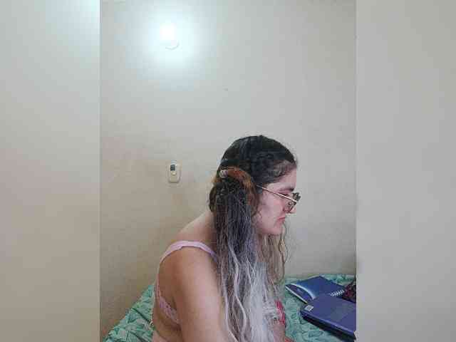 LuanaPowerful webcam