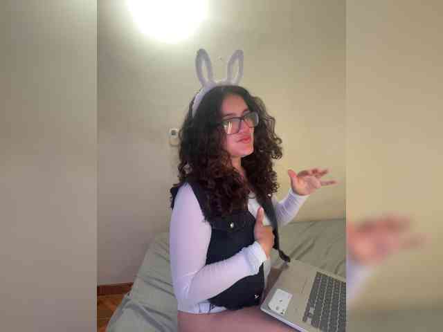 LuanaPowerful webcam
