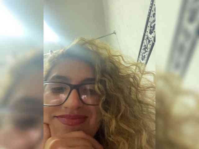 LuanaPowerful LuanaPowerful