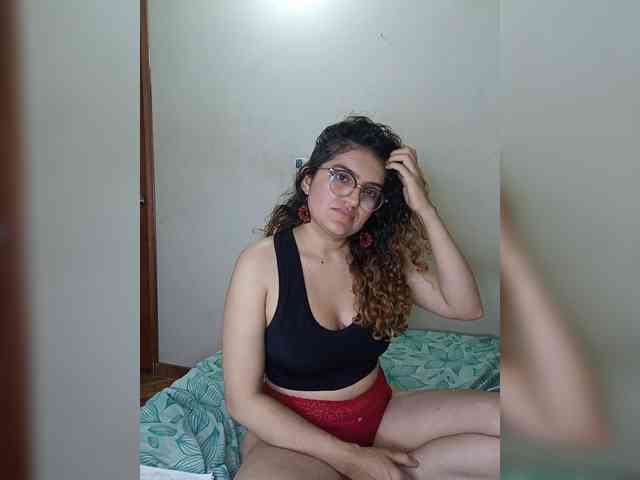 LuanaPowerful webcam