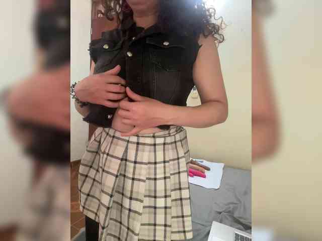 LuanaPowerful webcam