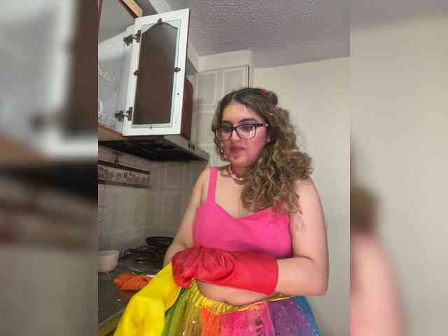 LuanaPowerful webcam