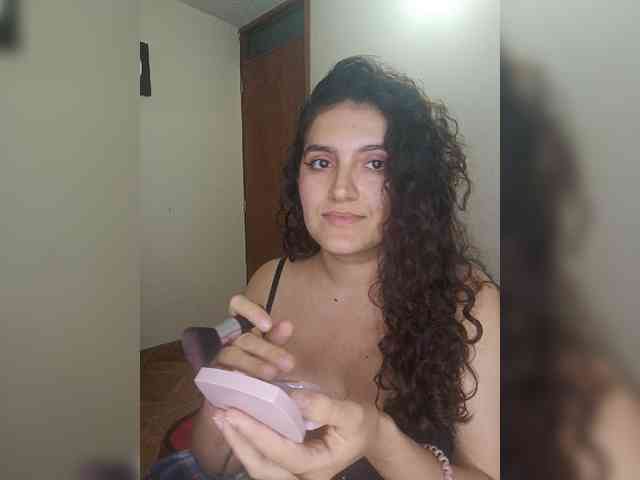 LuanaPowerful webcam