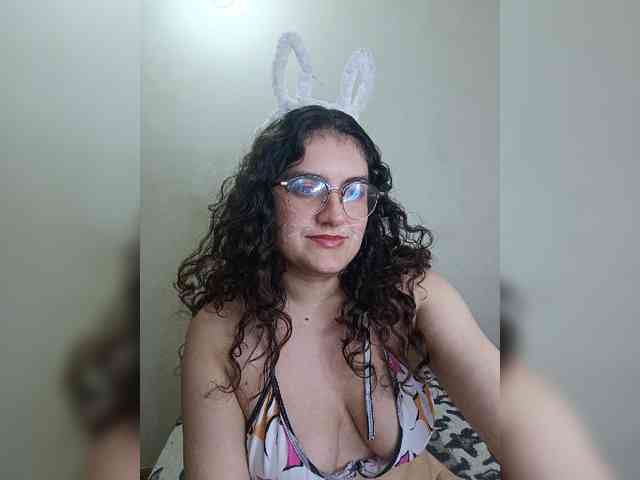 LuanaPowerful webcam