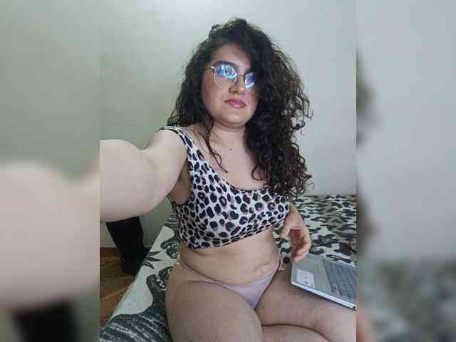 LuanaPowerful webcam