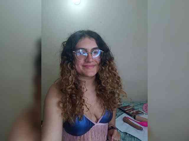 LuanaPowerful webcam