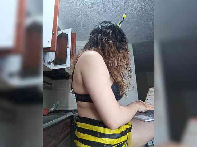 LuanaPowerful webcam