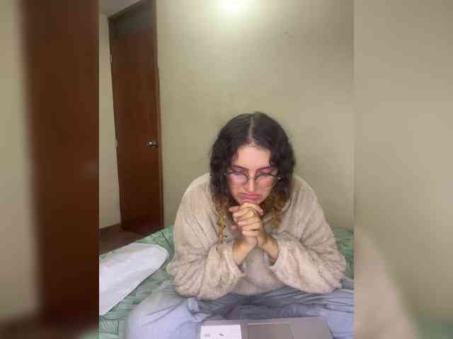 LuanaPowerful webcam