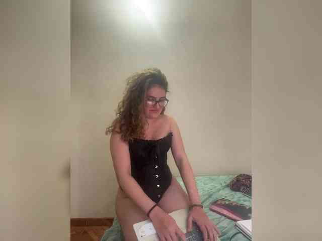 LuanaPowerful webcam