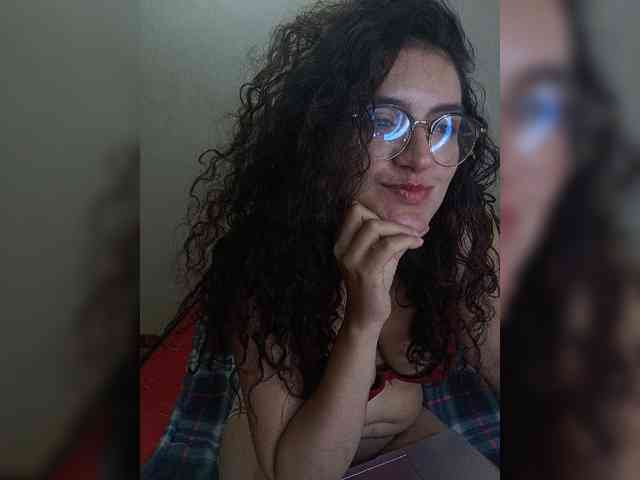 LuanaPowerful webcam