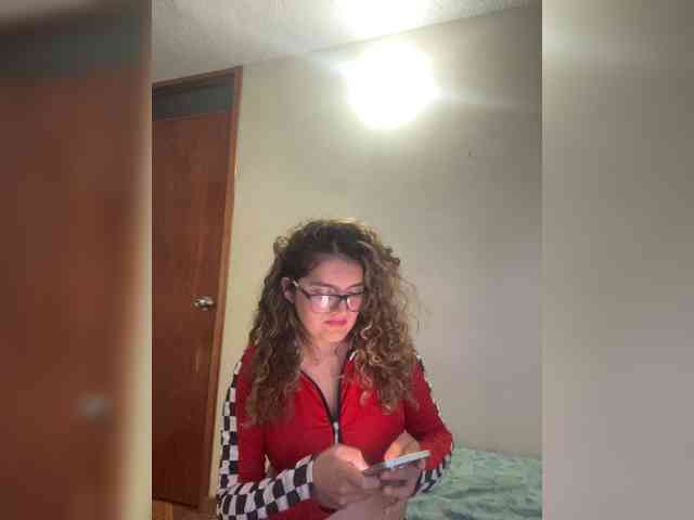 LuanaPowerful webcam
