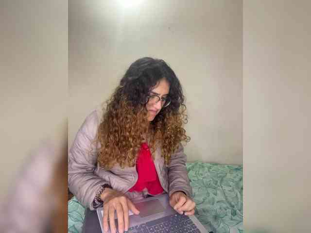 LuanaPowerful webcam