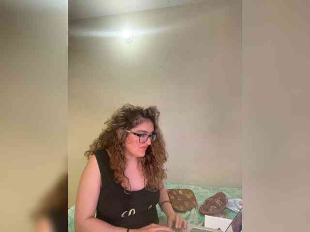 LuanaPowerful webcam