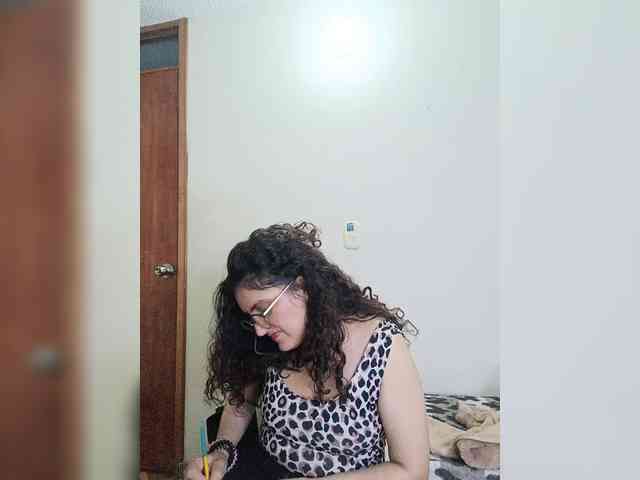 LuanaPowerful webcam