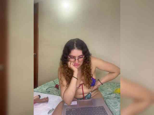 LuanaPowerful webcam