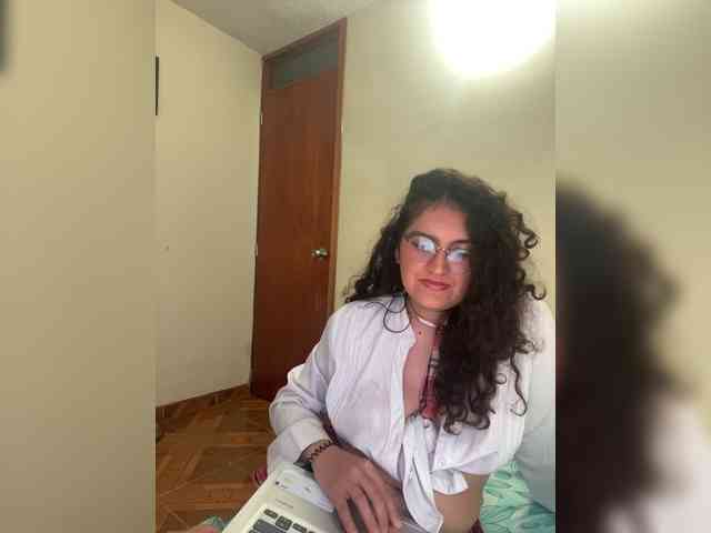 LuanaPowerful webcam