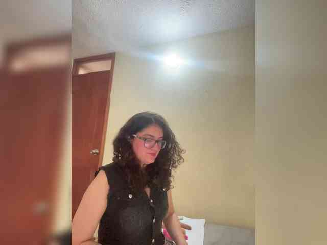 LuanaPowerful webcam