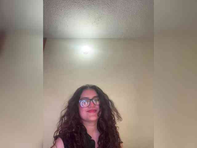 LuanaPowerful webcam