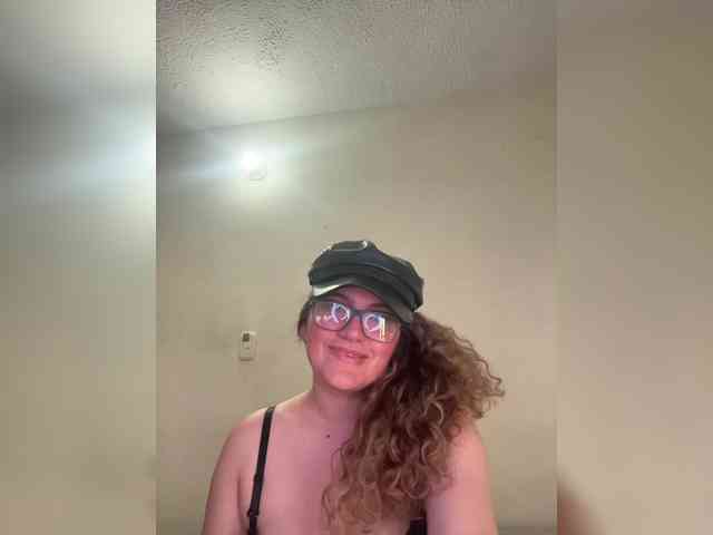 LuanaPowerful webcam
