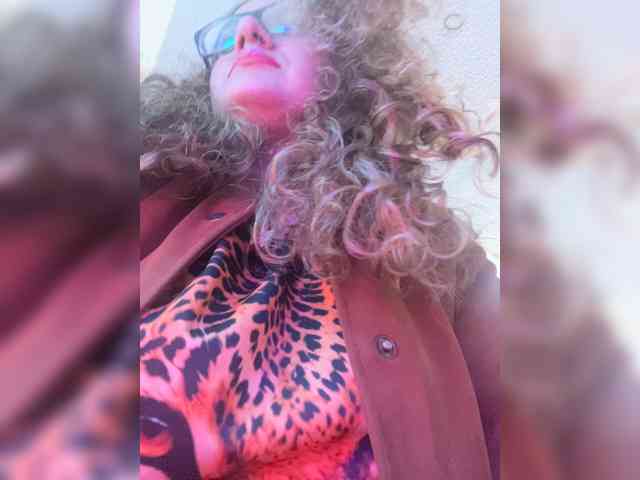 LuanaPowerful