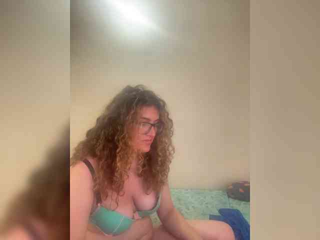 LuanaPowerful webcam