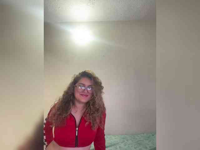 LuanaPowerful webcam