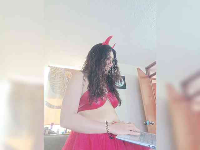 LuanaPowerful webcam