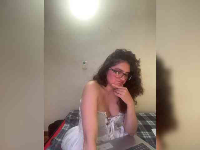 LuanaPowerful webcam