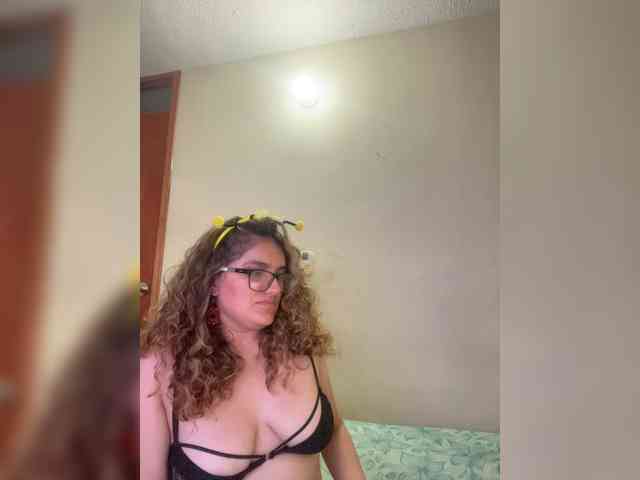 LuanaPowerful webcam
