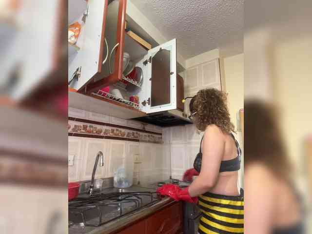 LuanaPowerful LuanaPowerful