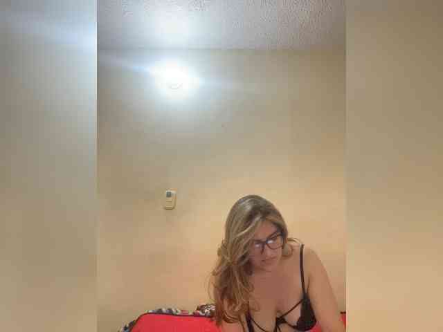 LuanaPowerful webcam