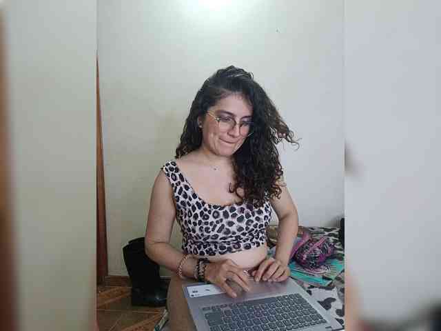 LuanaPowerful webcam
