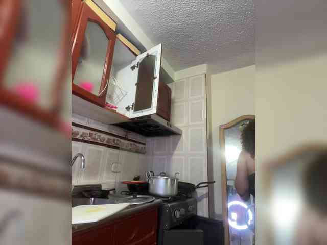 LuanaPowerful webcam