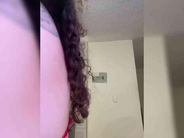 LuanaPowerful webcam